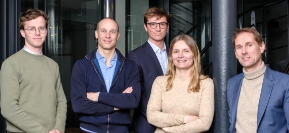 L’équipe de Wind. De gauche à droite : Etienne du Fayet, Xavier Gury, Tristan Martin, Perrine Blanc, Thierry Vandewalle