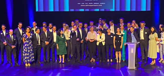 Les membres du jury et les lauréats des Grands Prix sont montés sur scène pour la traditionnelle photo finale.